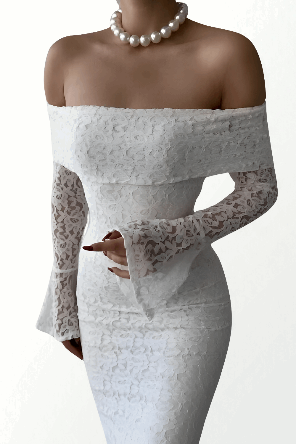 STRAPLESS ABITO IN MERLETTO WITH SLEEVES