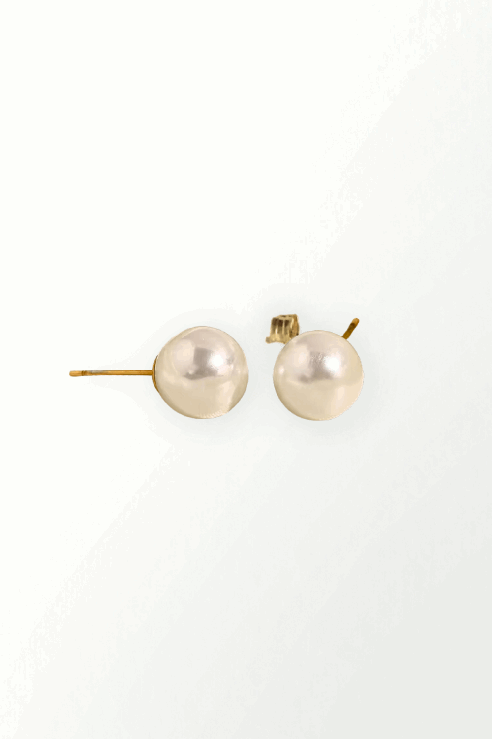 STUD PEARL EARRINGS