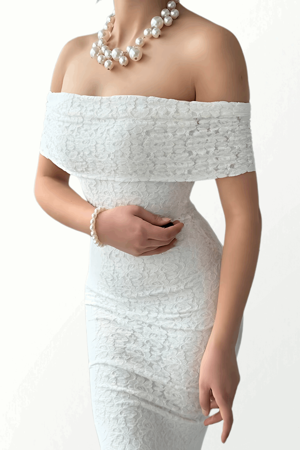 STRAPLESS ABITO IN MERLETTO